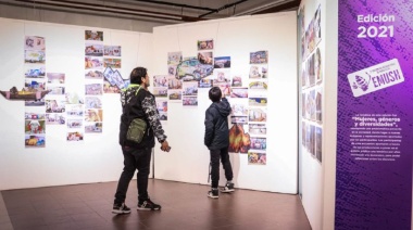 Inauguraron la muestra ‘Ushuaia ciudad de murales’ en la Casa de la Cultura