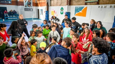 Juegos, disfraces y música en el cierre del primer contingente de las colonias de verano