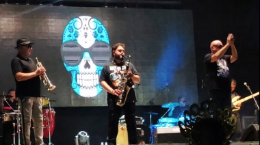 Saxofonista riograndense se presentó junto a La Mosca
