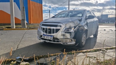 Choque terminó con uno de los conductores trasladado al hospital