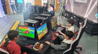 Cientos de chicos se sumaron al Lan Party de Verano en el Espacio Tecnológico