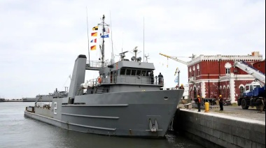 El Aviso ARA Teniente Olivieri, rumbo a Ushuaia