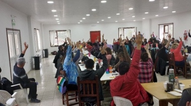 Docentes se reúnen en congreso para definir medidas