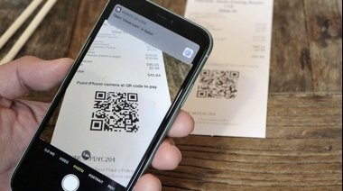 El Banco Central habilita la modalidad de pago en dólares con QR y débito