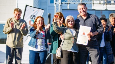 El Gobernador Melella encabezó la entrega de 54 viviendas en Río Grande