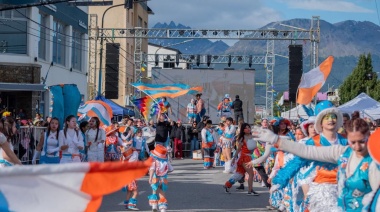 Carnaval récord en Ushuaia con la asistencia de más de 15.000 vecinos y vecinas a la primera jornada