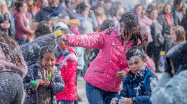 Carnaval récord en Ushuaia con la asistencia de más de 15.000 vecinos y vecinas a la primera jornada