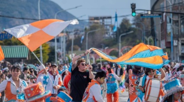 Carnaval récord en Ushuaia con la asistencia de más de 15.000 vecinos y vecinas a la primera jornada