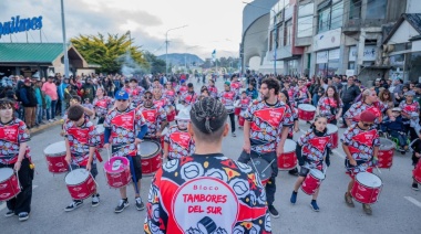 Carnaval récord en Ushuaia con la asistencia de más de 15.000 vecinos y vecinas a la primera jornada