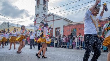 Carnaval récord en Ushuaia con la asistencia de más de 15.000 vecinos y vecinas a la primera jornada