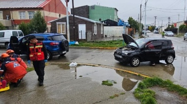 Choque con una mujer trasladada al hospital