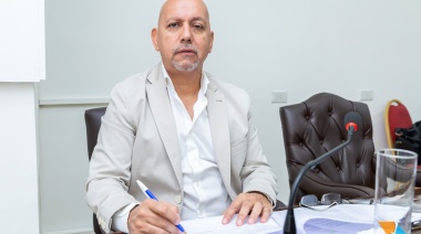 Villegas cuestionó la pretensión del gobernador de imponer por ley los salarios de docentes y trabajadores de la salud