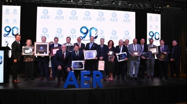 Claudia Fernández participó del 90° aniversario de la AER y el tricentenario de Rosario