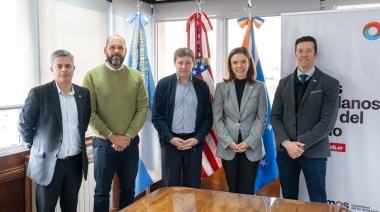 Sin informarlo, Melella se reunió con la Encargada de Negocios de EE.UU., Abigail Dressel