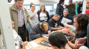 Histórico reconocimiento para los y las docentes de los CAAD de la provincia