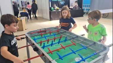 Miles de vecinos transcurren por la Expo Deportes 2025