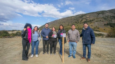 La Municipalidad de Ushuaia entregó lotes a trabajadores nucleados en SOEM