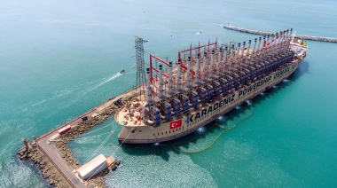 La posible contratación de usinas flotantes genera preocupación y alarma