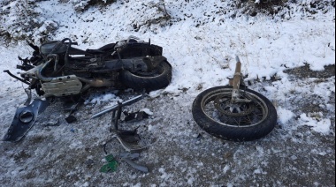 Chocaron una moto y una combi en la zona del ingreso hacia el sendero de Laguna Esmeralda