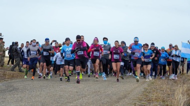 Con gran convocatoria se realizaron la travesía acuática y la prueba atlética por Malvinas