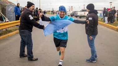 Con gran convocatoria se realizaron la travesía acuática y la prueba atlética por Malvinas