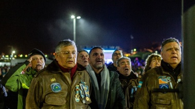 Una vez más Ushuaia estuvo junto a los excombatientes en la vigilia del 2 de abril