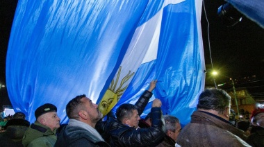 Una vez más Ushuaia estuvo junto a los excombatientes en la vigilia del 2 de abril