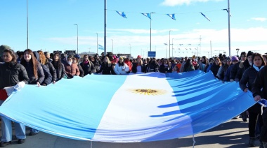 Más de 200 instituciones fueron parte del tradicional desfile del 2 de abril