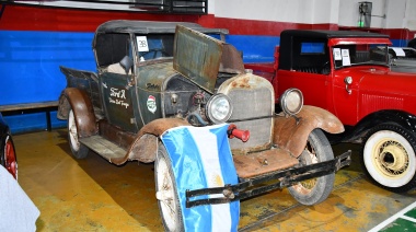 Un viaje al pasado automovilístico en el Colegio Don Bosco