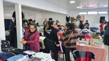 Más de 40 stands de emprendedoras participaron de la primera feria Atenea