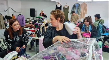 Más de 40 stands de emprendedoras participaron de la primera feria Atenea
