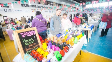 Miles de vecinos y vecinas disfrutaron de la Expo Pascua en el Microestadio del Cochocho Vargas