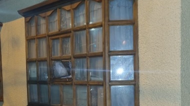 Detienen a un hombre por haber ocasionado daños en una vivienda