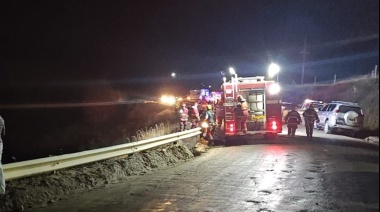 Un joven fallecido y otro herido al desbarrancar con una camioneta