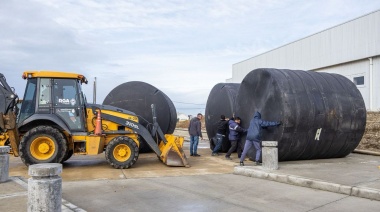 El Municipio comenzó a recibir equipamiento para la sala de máquinas del nuevo Natatorio olímpico de Río Grande