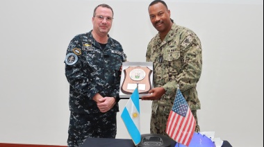 El Jefe del Comando Sur de EE.UU. visitó Ushuaia