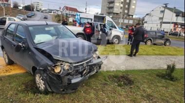 Violento accidente de tránsito en Avenida Belgrano y Elcano