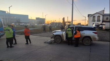Choque y vuelco en la esquina de Pacheco y Mora