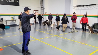 Tolhuin cerró con éxito el Taller de Educación Canina y Cuidado Responsable