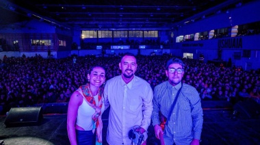 Un ‘Cochocho’ Vargas repleto disfrutó junto a Abel Pintos de la noche de folklore de la Fiesta Nacional de la “Noche Más Larga 2025”