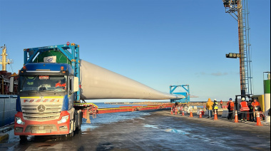 Comenzaron a llegar los componentes de los aerogeneradores de TotalEnergies
