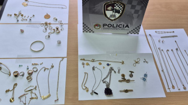 Recuperaron alhajas, joyas, pesos y dólares robados de una caja fuerte