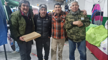 Multitudinaria feria de emprendedores en la UTN
