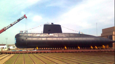 Argentina dejamos de pensar en grande: vendemos cascos de submarinos por chatarra