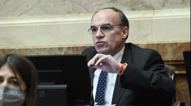 Blanco cuestionó los créditos por 140 millones dólares