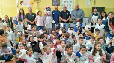 “Cepillarse es sonreír mejor”: Talleres de salud bucal para los más chicos en la Escuela 21