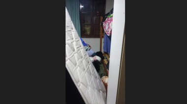Docente denunció allanamiento violento en su casa, delante de sus hijas y de su padre con discapacidad