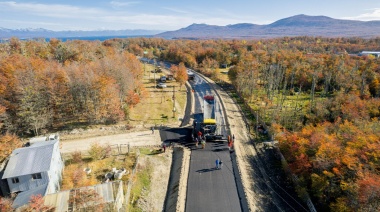 Gobierno y Vialidad Nacional reactivan la obra de pavimentación de la bajada del Lago Fagnano