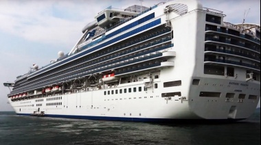 Recaló uno de los cruceros más grandes del planeta