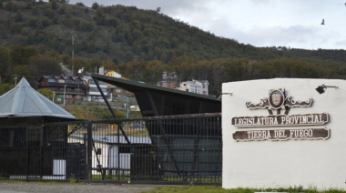 Empleados legislativos se declararon en "estado de asamblea" por salario